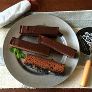 【簡単!!バレンタインに】新ジップロックバージョン＊レンジで３層の生チョコケーキ
