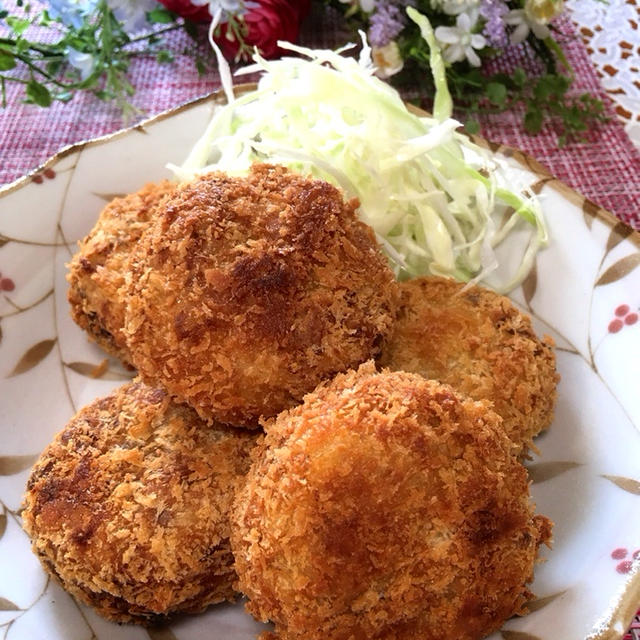 じゃがいもコロッケ、ひじきの煮物！