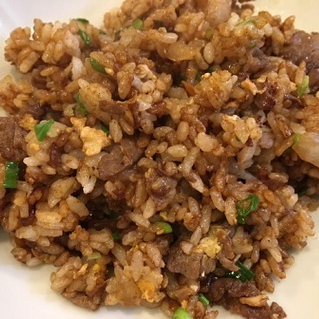お昼は簡単に焼きめし