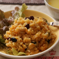 炊飯器でラクラク〜キャロットビーンズピラフ