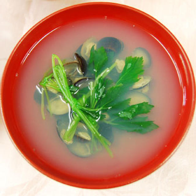 しじみのお吸い物（しょうが風味）