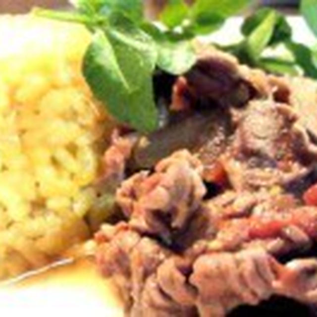 牛肉とトマトの煮込みをエスニック風につくりました♪