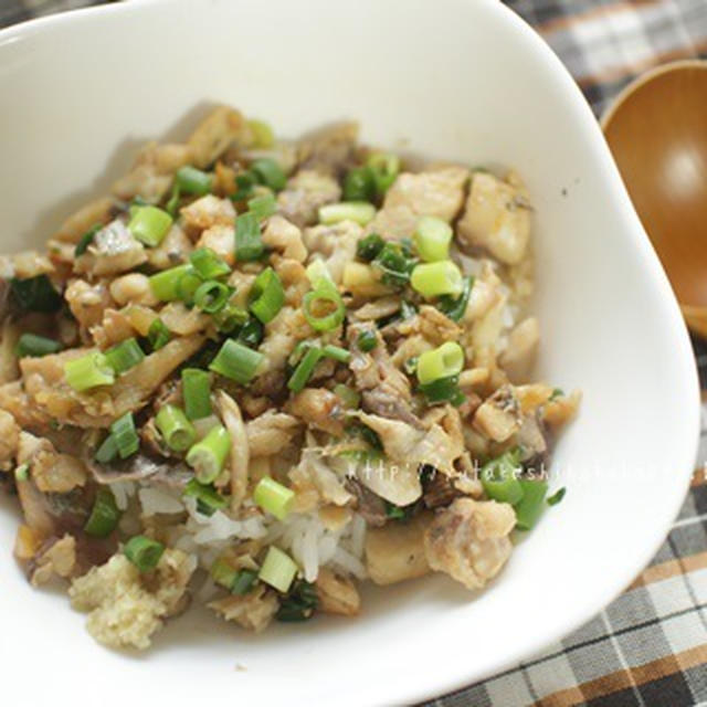 【残暑を乗り切る鯵のダブル生姜丼♪】