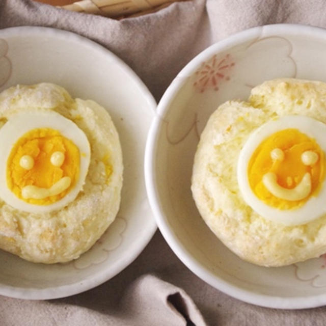 ホットケーキミックスでつくる、にっこりマヨたまパン