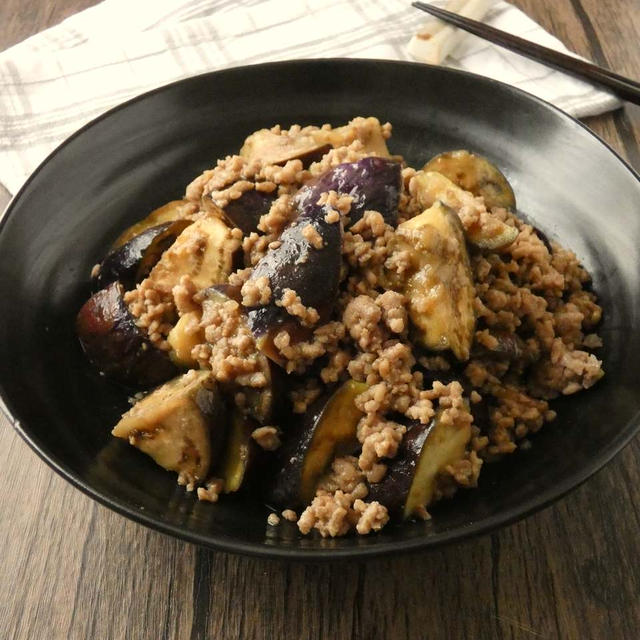 メイン材料2つ！「ナスとひき肉の味噌オイスター炒め」