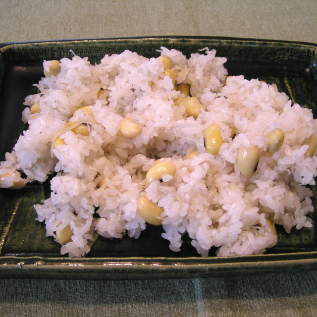 長野県産青大豆の甘みパワー！「青大豆とシラス干しのおこわ」