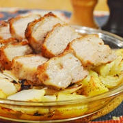 豚バラブロックと野菜のオーブン焼き。丸ごと焼くブロック肉がこんがりジューシー。【農家のレシピ帳】