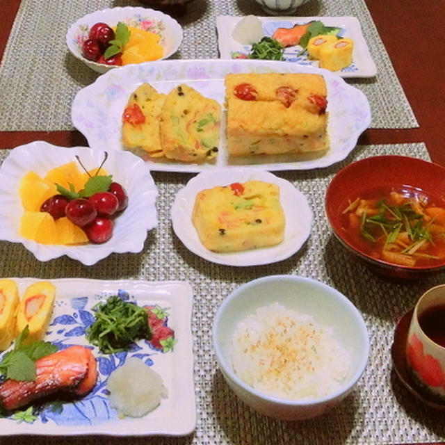 朝食　　　＆　　　お弁当　