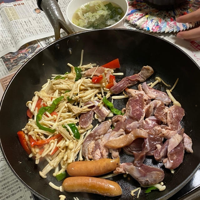 夜ごはんはフライパン焼肉です。笑笑