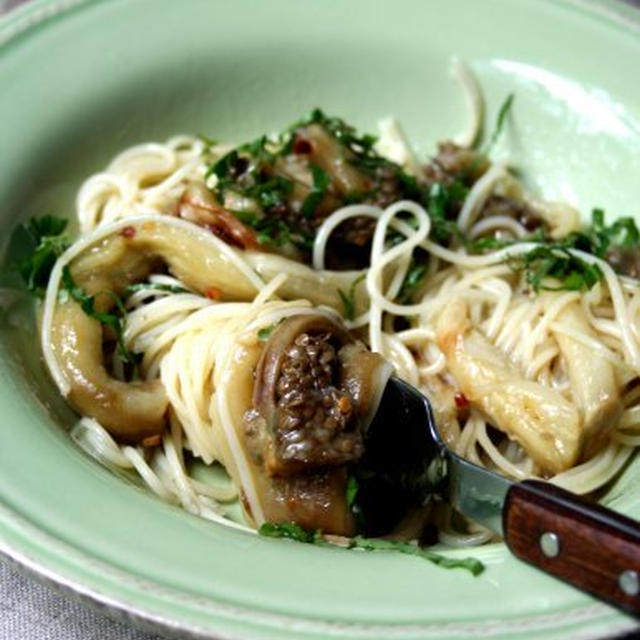 Roasted Eggplant Pasta with Basil焼き茄子とバジルのパスタ