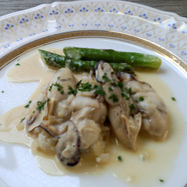 【プロのレシピ】牡蠣とアスパラのクリーム仕立て