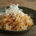 簡単・節約副菜♪もやしとネギのピリ辛ナムル