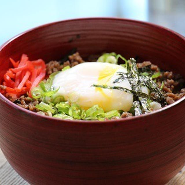 牛そぼろ丼