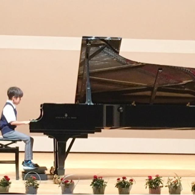 ピアノ発表会♪ と 母の日♡