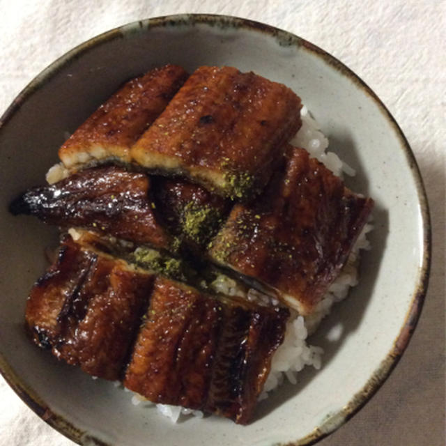 土用の丑の日前のうなぎ
