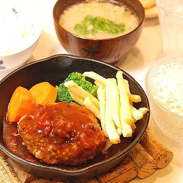 ６５７円＊お店みたい♡鉄板デミハンバーグ定食