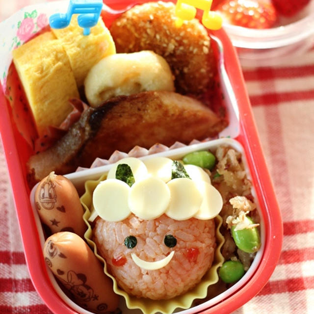 鬼さん弁当、ひよこ弁当、今頃サンタ弁当