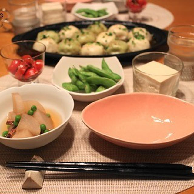ストウブで『焼き小籠包』の献立。