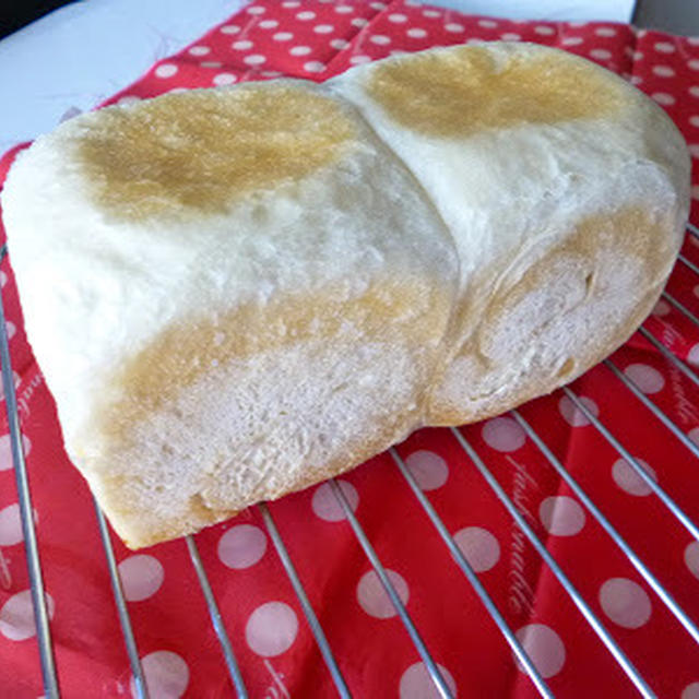【パン】ドライイースト1.5gでシンプル食パン。２本続けて焼きました（^^;