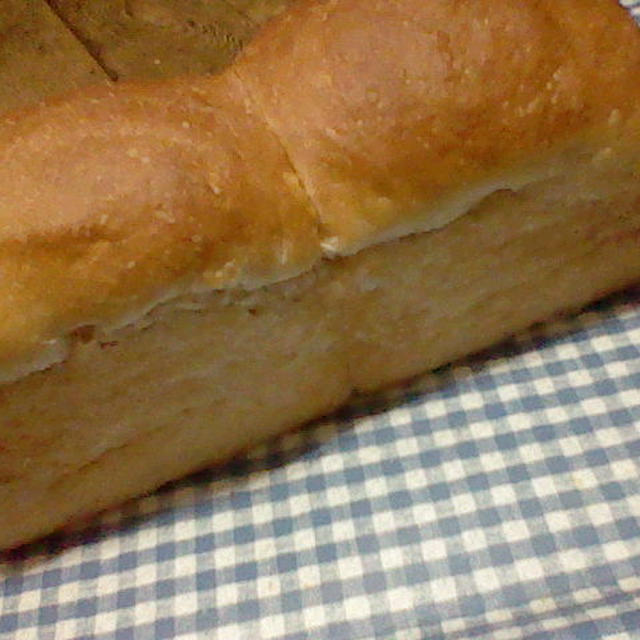 ブログ更新しました。[スペルト小麦と全粒粉の食パン」