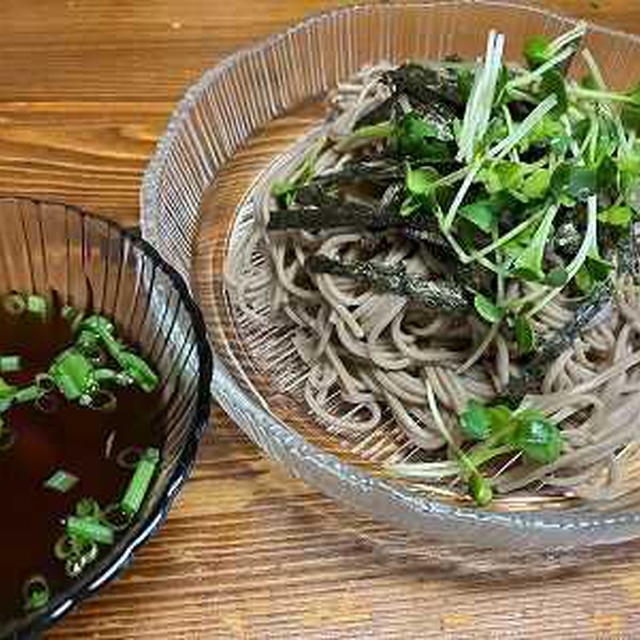 海苔貝割れ大根蕎麦