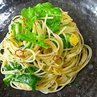 新鮮ルッコラたっぷりペペロンチーノ