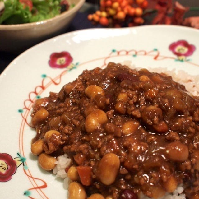 お豆いっぱいのカレー＆大根海藻サラダ