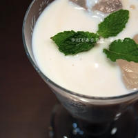 苺の美肌薬膳フルブラで春の薬膳なカクテル～ストロベリーアイラン。