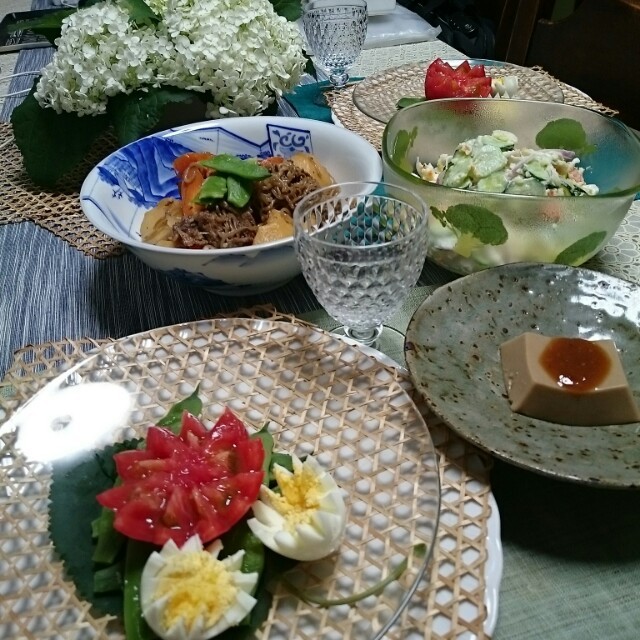 夏仕様のテーブルコーディネート
