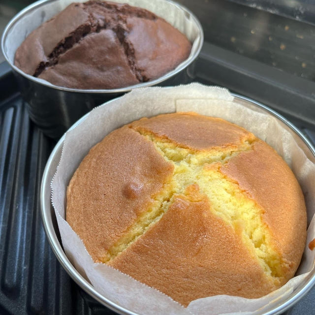 次女のお誕生日に焼いた丸いパウンドケーキ２種