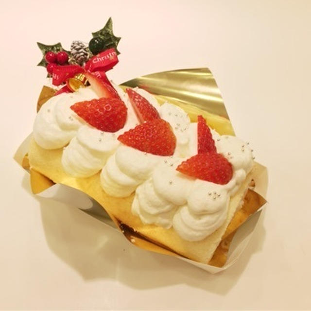 イチゴのシフォンロールケーキ Abcクッキング ケーキ By らむきなさん レシピブログ 料理ブログのレシピ満載