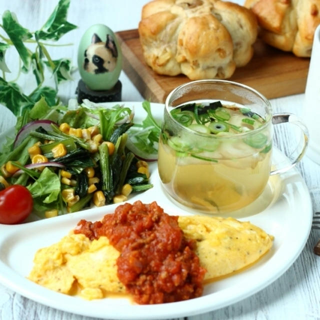 朝カフェ☆オムレツモーニング･雑草？