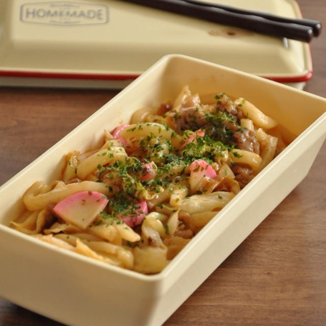 月末は特売うどんで節約麺弁当。