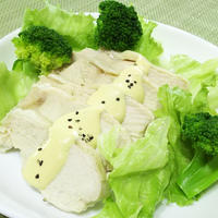 蒸し鶏のマヨわさびソースかけ(*^^)v