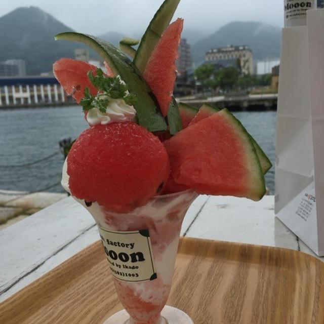 ＭＯＯＯＮ　門司港レトロ店
