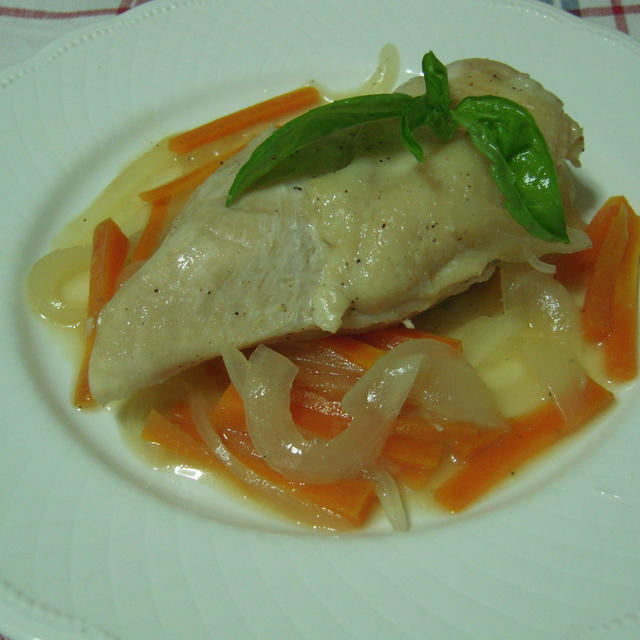 鶏むね肉のワイン蒸し