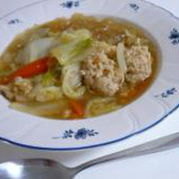 つるつるっと！白菜と春雨の中華風肉団子スープ♪