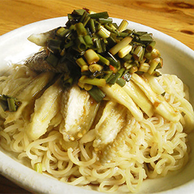 蒸し茄子＆青ねぎソースの麺