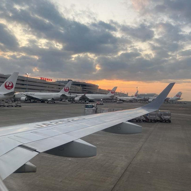 秋田空港へ