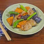 8分で簡単！こってり甘辛 豚肉と茄子かぼちゃの味噌醤油炒め