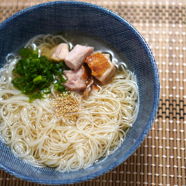 【アレンジつゆ】冷たい鶏だしのぶっかけそうめん