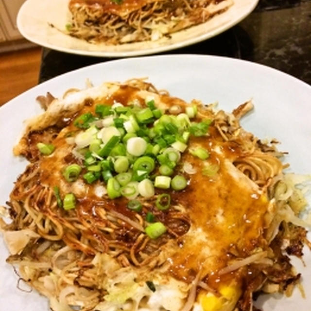 【今日から あなたもプロ 広島お好み焼き屋さん】こんなの初めて～♪春巻の皮Deお好み焼き！