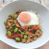 「だしとスパイスの魔法」☆ガパオライス風♪