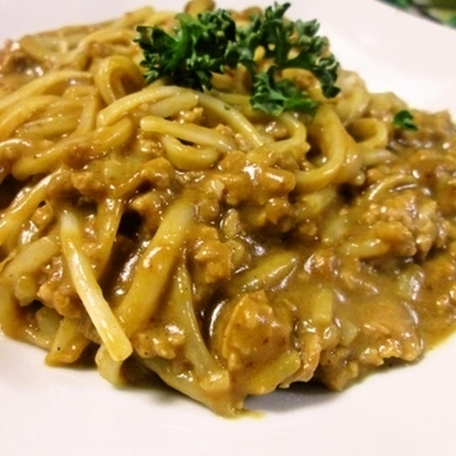 手軽で美味☆ひき肉ともやしの豆乳カレー