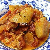 GABANブラックペパー  de  大根と豚肉のトマト煮～味付けはお味噌だけ～