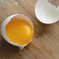 【時短料理】もっちりコクうま！ 冷凍卵の作り方とアレンジレシピをご紹介！