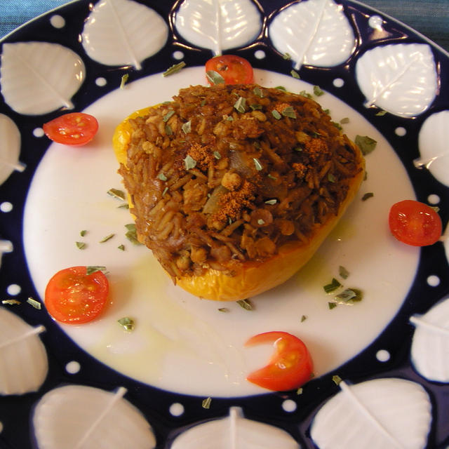 レンズ豆のビリヤニ・・・・・・パプリカ詰め