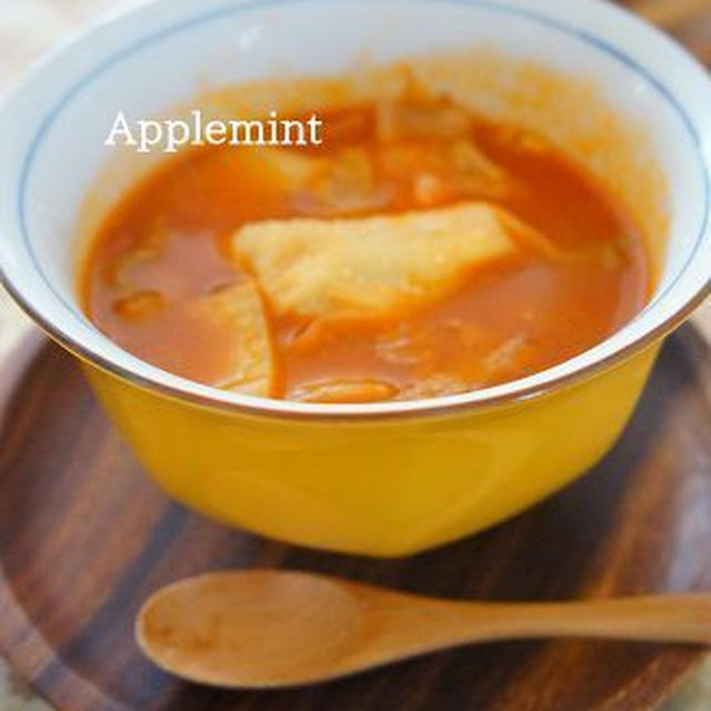生麩餃子のトマキムチーズスープ