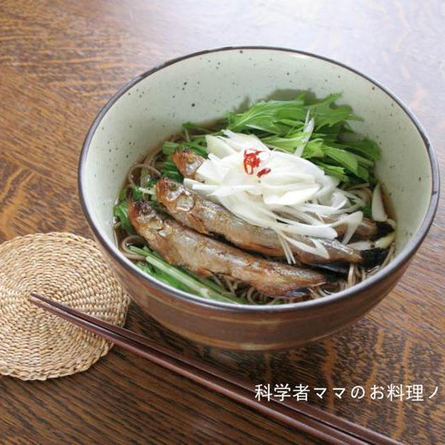 シシャモソバ？～温かいお蕎麦のお昼ご飯