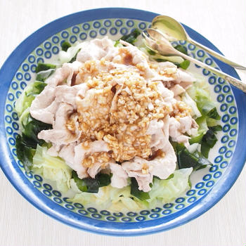 【香味ダレが絶品！】豚しゃぶとゆでキャベツのボリュームサラダ
